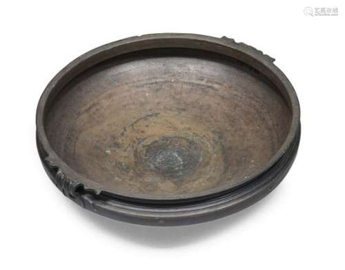 A BIG INDIAN BRONZE BOWL 19TH CENTURY.