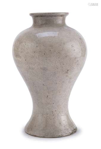 A CHINESE PORCELAIN VASE EARLY 20TH CENTURY