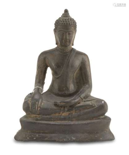 A THAI BRONZE SCULPTURE OF BUDDHA. FIRST HALF 20TH CENTURY.