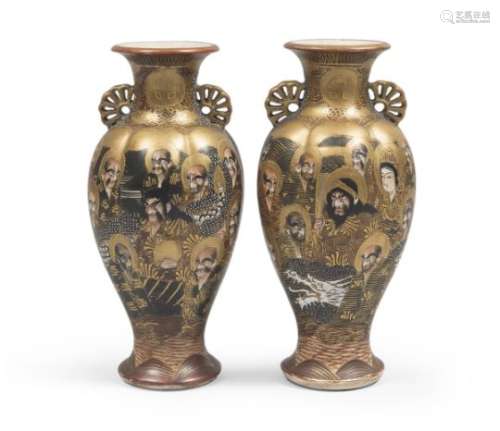 A PAIR OF JAPANESE CERAMIC VASES. END 19TH CENTURY.