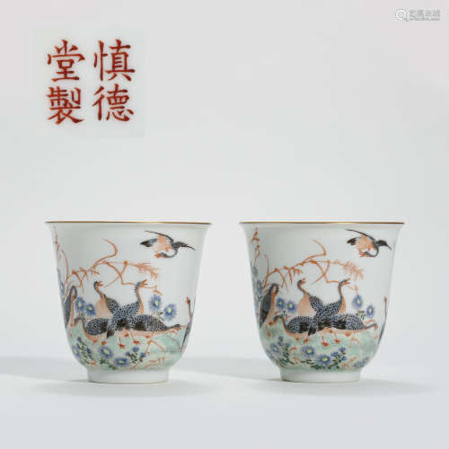 A PAIR OF ANCIENT CHINESE BLUE AND WHITE PORCELAIN CUPS