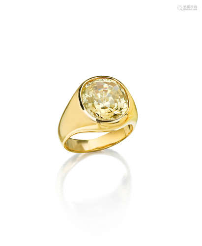 A 14K gold and yellow sapphire ring,  J.E. CALDWELL & CO.