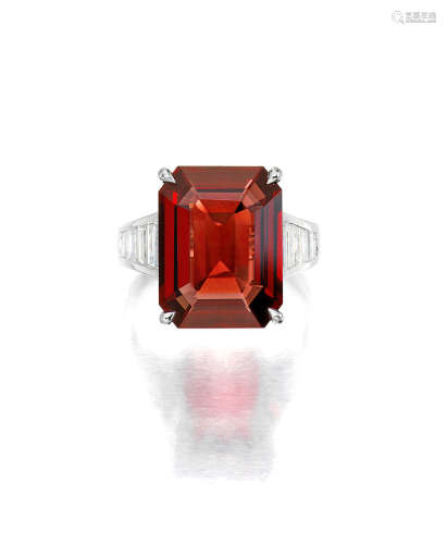 A SPINEL AND DIAMOND RING