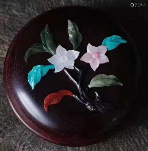 AN INDIAN XIAOYE ZITAN WOOD INK BOX WITH GEM