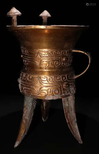 A GILT BRONZE CASTED BEAST PATTERN JUE CUP