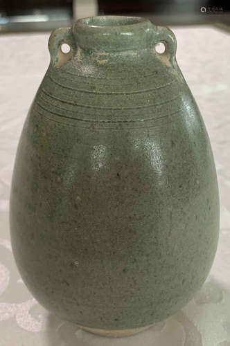 A GE YAO GLAZE VASE