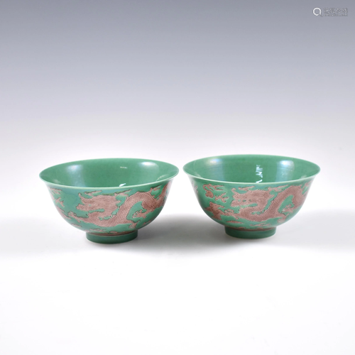 PR. QIANLONG FAMILLE VERTE DRAGON BOWLS