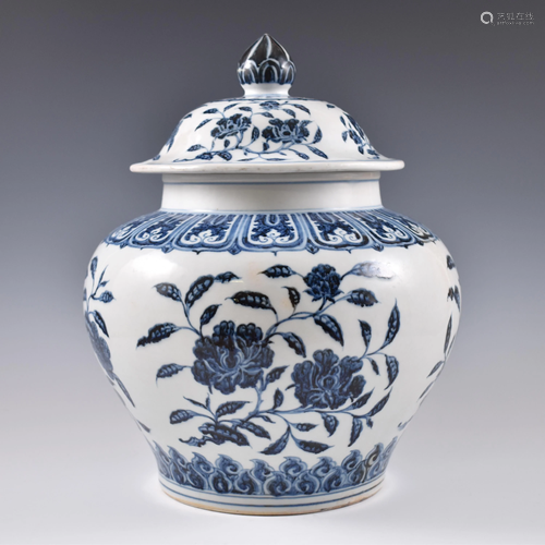 MING BLUE & WHITE FLORAL LIDDED JAR