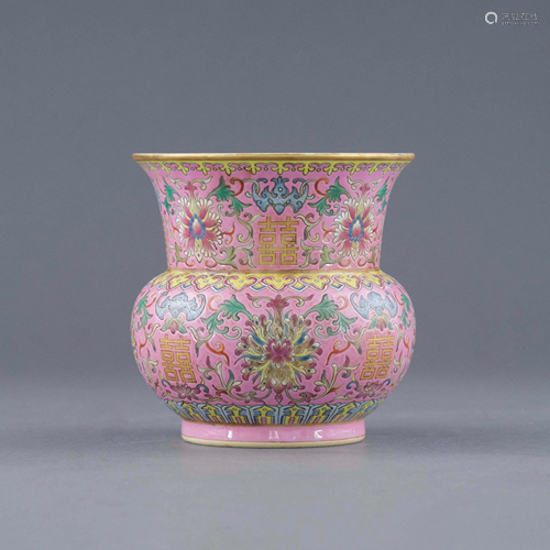 TONGZHI FAMILLE ROSE FLORAL ZUN VASE