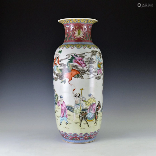 EIGHT IMMORTAL FAMILLE ROSE PORCELAIN VASE