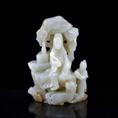 VERY FINE CARVED WHITE JADE OF GUANYIN FI…