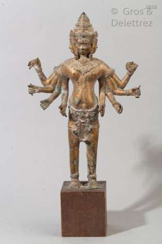 Divinité bouddhique en cuivre doré avec huit bras et quatre visages                                                                                                                                                                                                                                                                                                                         估价            200 - 300 EUR                                                                                                                                                                * 不计佣金。