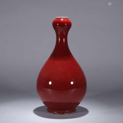 清红釉瓷蒜头瓶