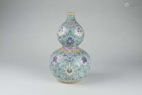 A Famille Rose Porcelain Gourd Shaped Vase