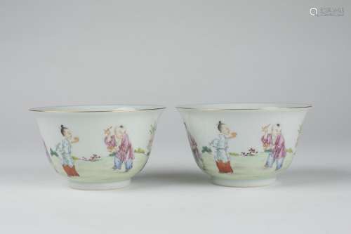 A Pair Of Famille Rose Porcelain Bowls