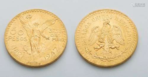 A gold coin of 50 pesos. Diameter : 3,5 cm. Weight…