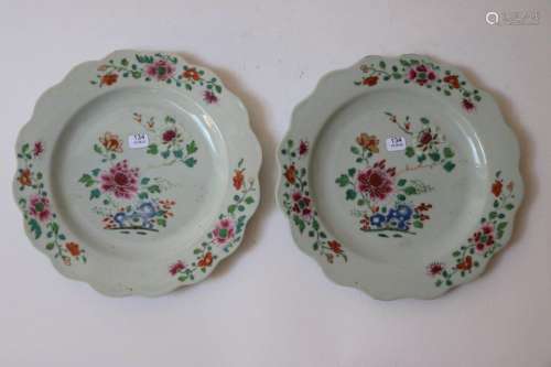 China. Pair of round porcelain plates with polychr…