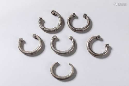 Set of six old silver alloy bracelets. nDiam: 7.5x…