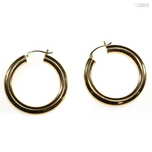 Pair of 18k gold polished hollow hoop earrings