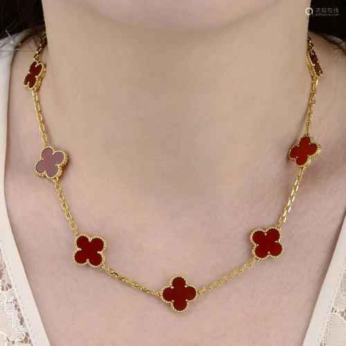 A carnelian 'Vintage Alhambra' necklace, by Van …