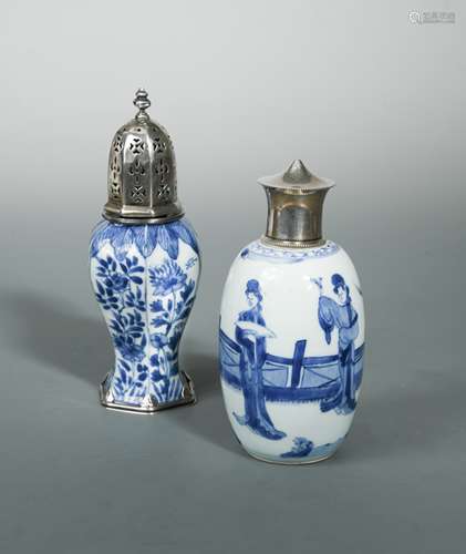 A Chinese blue and white export porcelain 'Lange Lijzen' tea cannister, Qing Dynasty, Kangxi