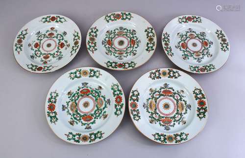 FIVE 18TH CENTURY CHINESE FAMILLE VERTE PORCELAIN PLATE, decorated with lotus decoration, 21.5cm