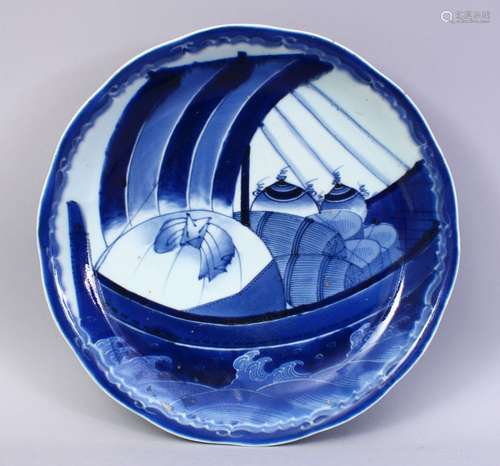 A JAPANESE EDO / MEIJI PERIOD BLUE & WHITE PORCELAIN ARITA DISH, 32cm.