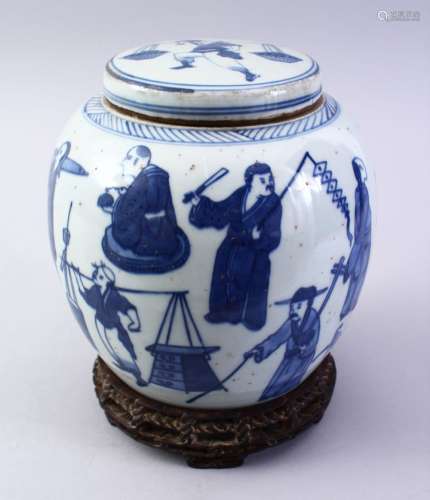 AN EARLY 20TH CENTURY CHINESE BLUE & WWHITE PORCELAIN GINGER JAR & COVER + STAND, decorated with