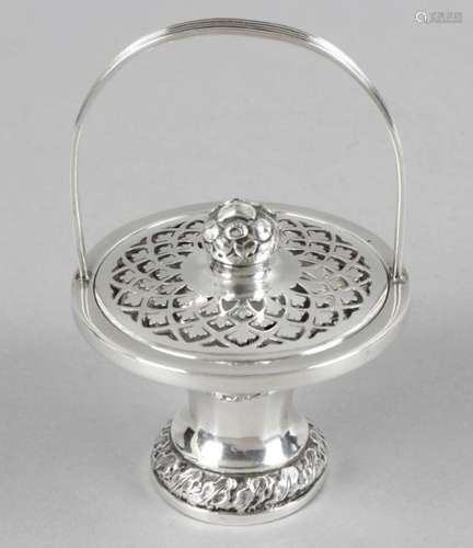 An early George V small silver pot pourri basket,