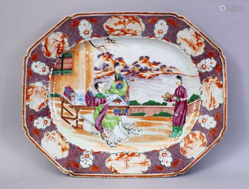 A GOOD 18TH CENTURY CHINESE FAMILLE ROSE MANDARIN PORCELAIN SERVING DISH, decorated with figures