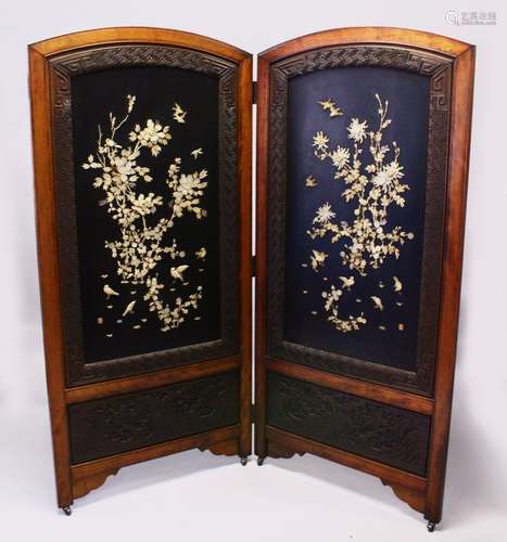 A GOOD JAPANESE MEIJI PERIOD SHIBAYAMA / CARVED IVORY INLAID FOLDING SCREEN, the panels of the