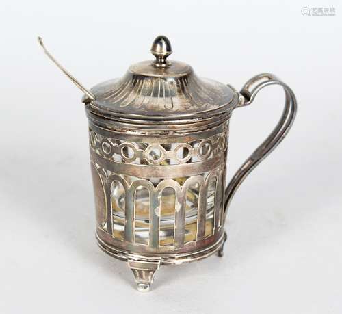 AN 18TH CENTURY FRENCH PIERCED SILVER MOUNTED POT with plain glass liner. Paris 1789.