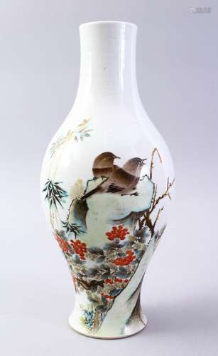 A GOOD CHINESE REPUBLIC STYLE FAMILLE VERTE PORCELAIN VASE, decorated with birds amongst flora, with