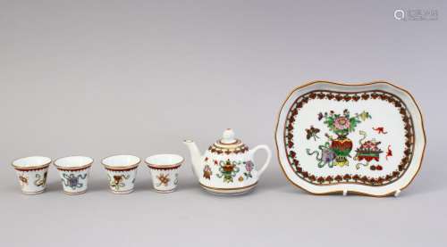 A 20TH CENTURY CHINESE FAMILLE ROSE TEA SET & TRAY, the set comprising four cups, one teapot and one
