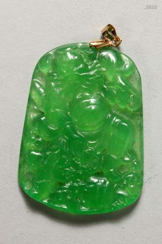 A CHINESE CARVED APPLE GREEN JADE PENDANT. 2ins high.