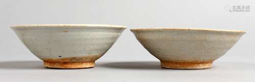 TWO CHINESE GLAZED TERRACOTTA BOWLS.