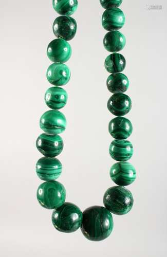 A VERY GOOD LONG SET OF MALACHITE BEADS.