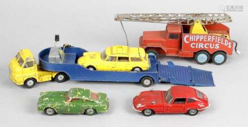 A collection of assorted diecast model vehicles to include Dinky,