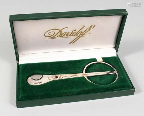 A DAVIDOFF SCISSOR ACTION CIGAR CUTTER, boxed.