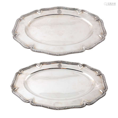 A PAIR OF RUSSIAN SILVER TRAYS, WORKMASTER A. RIEDEL, MOSCOW, 1896-1898