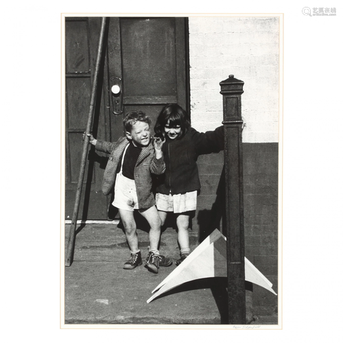 Berni Schoenfield (FL), Two Children Posing on the