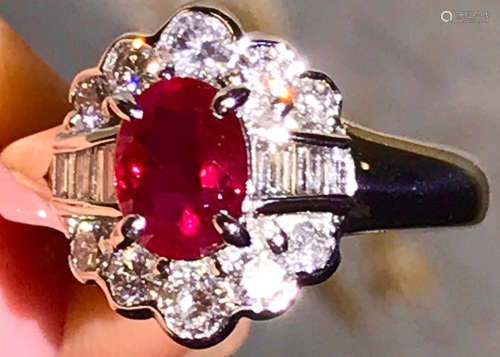 A PLATINUM&RUBY PENDANT RING