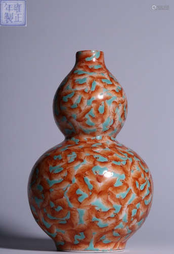 A FAMILLE ROSE GLAZE GOURD VASE