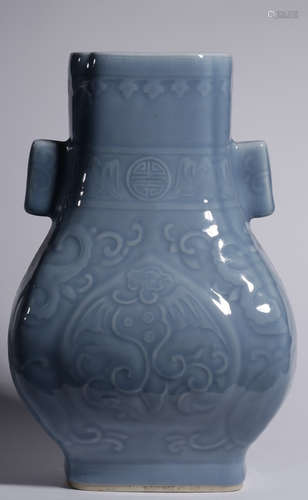 A BLUE GLAZE DOUBLE EAR VASE