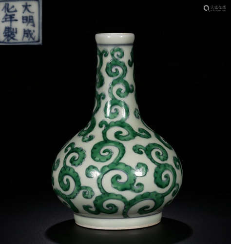 A DOUCAI GLAZE VASE