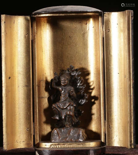 A COPPER CASTED BUDDHA WITH RED WOOD FOKAN