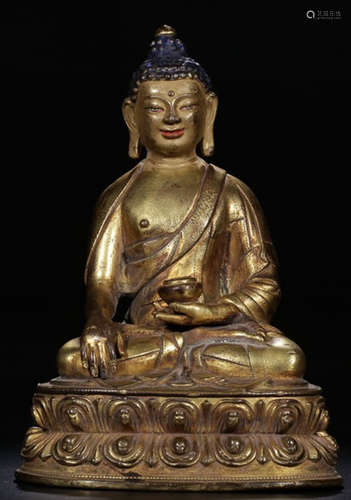 A GILT BRONZE CASTED SAKYAMUNI BUDDHA