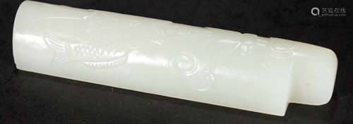 A HETIAN JADE CARVED DRAGON PATTERN TUBE