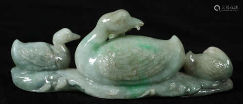 A JADEITE CARVED GOOSE SHAPED BRUSH HOLDER