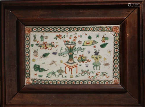 A FAMILLE ROSE GLAZE PORCELAIN BOARD PAINTING